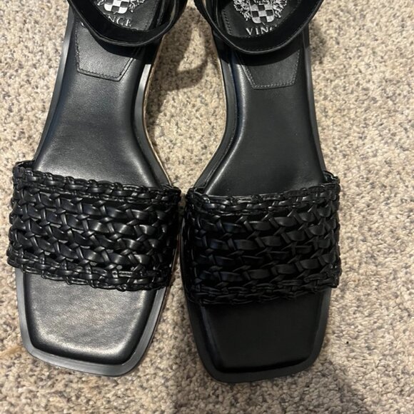 VINCE CAMUTO BLACK LEATHER WEDGE SANDAL HEELS SZ 7M - Picture 1 of 5